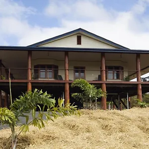 the-summit-bed-breakfast.queenslandhotels.net/